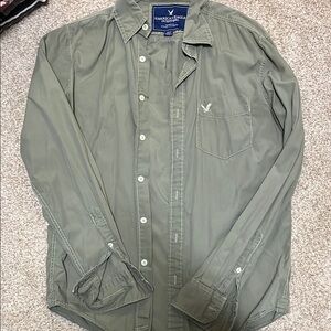 American Eagle Outfitters Green Long Sleeve Button Down Shirt